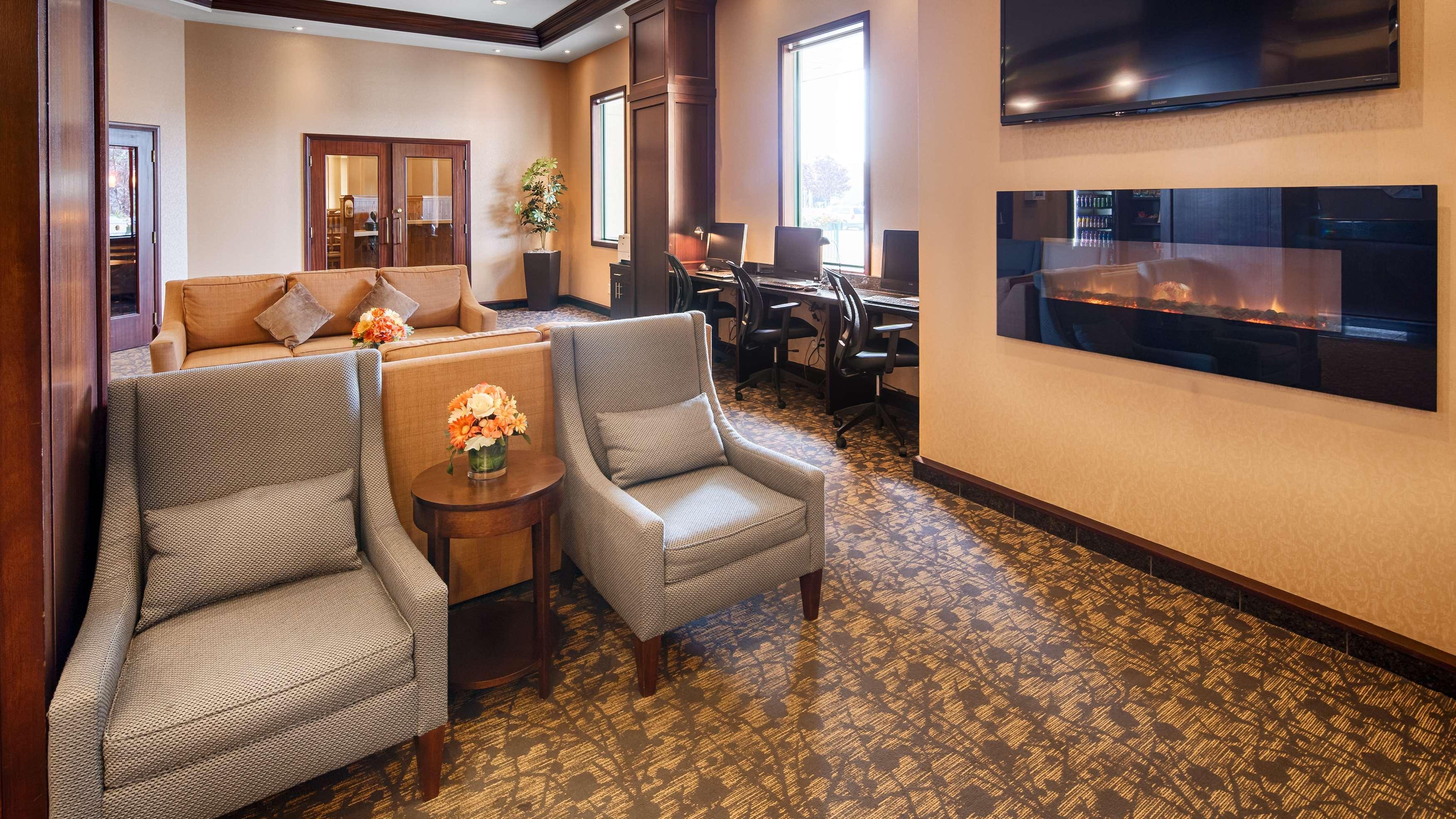 Best Western Plus Winnipeg Airport Hotel Exterior foto