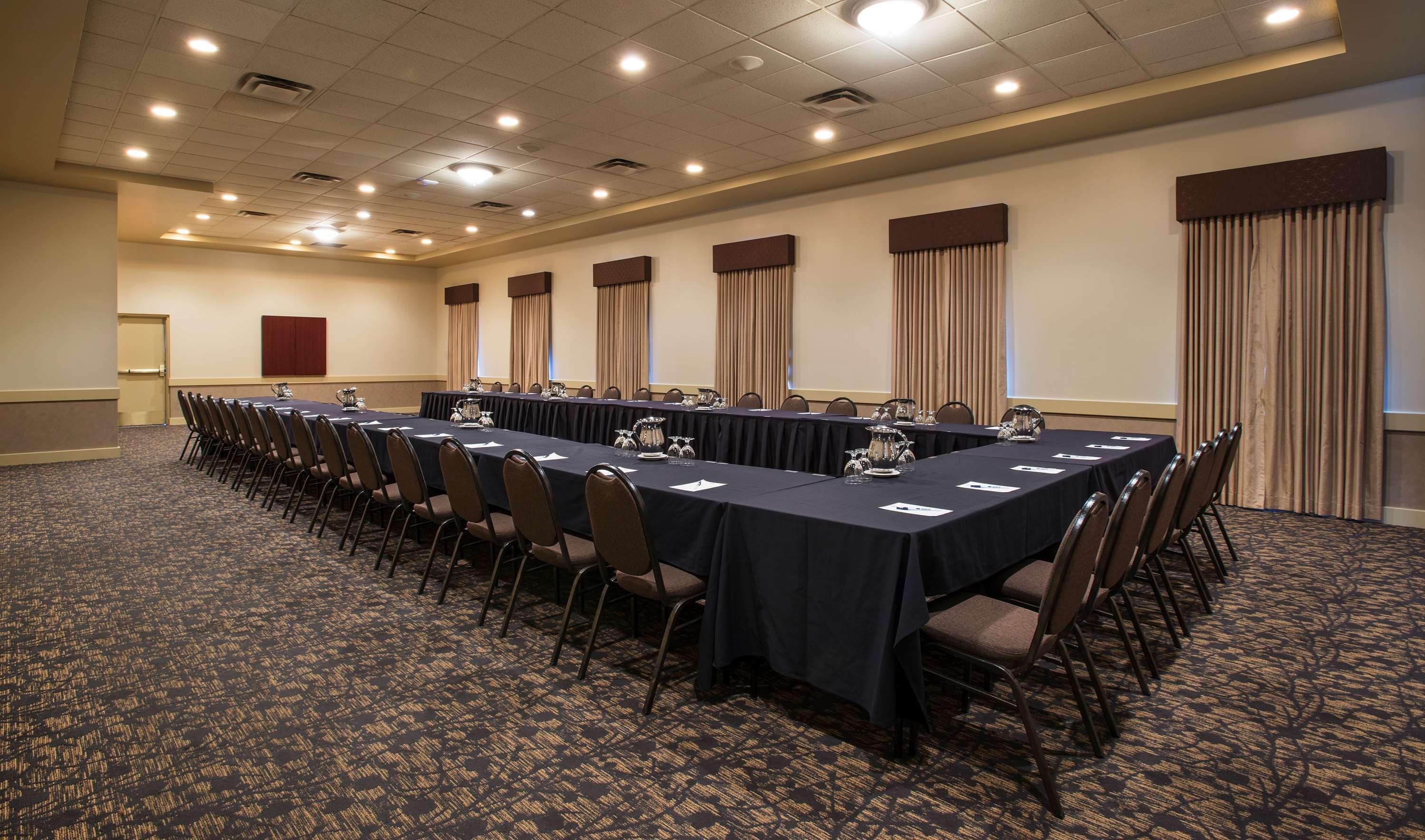 Best Western Plus Winnipeg Airport Hotel Exterior foto