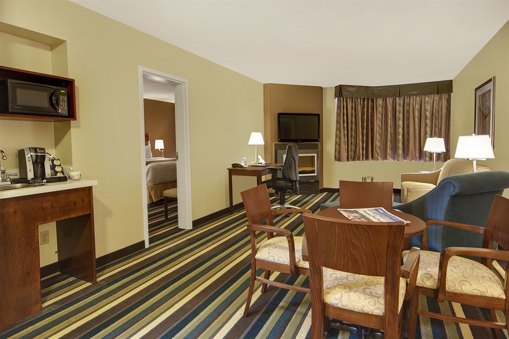 Best Western Plus Winnipeg Airport Hotel Exterior foto