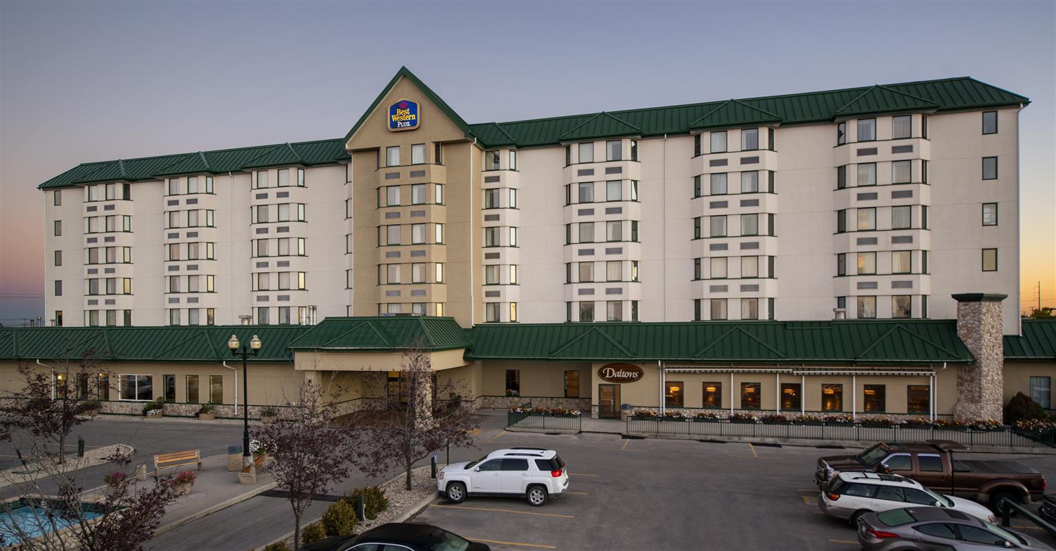 Best Western Plus Winnipeg Airport Hotel Exterior foto